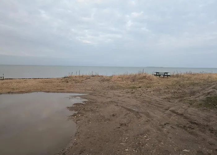 6 Person In Horslunde