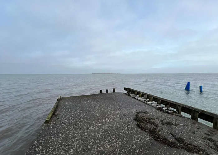 6 Person In Horslunde